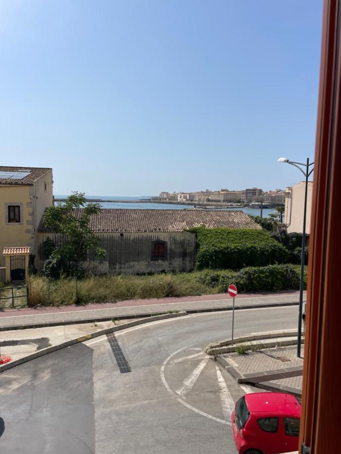 Dimora Medea Apartment Сиракуза Екстериор снимка